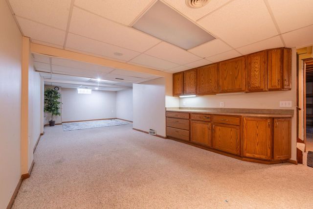 N102W15801 Flintlock TRAIL, Germantown, WI 53022