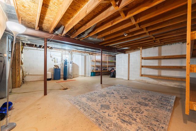 N102W15801 Flintlock TRAIL, Germantown, WI 53022