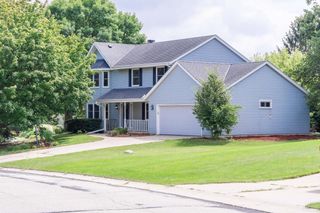 N102W15801 Flintlock TRAIL, Germantown, WI 53022