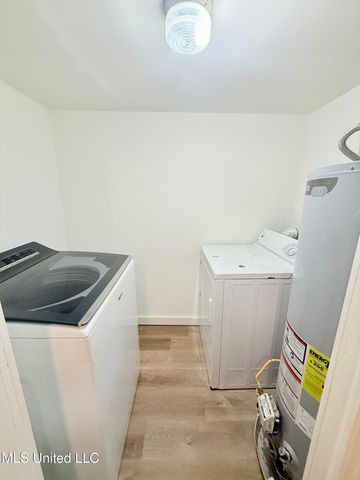 41 Pecan Street, Grenada, MS 38901