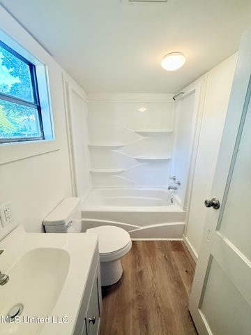 41 Pecan Street, Grenada, MS 38901