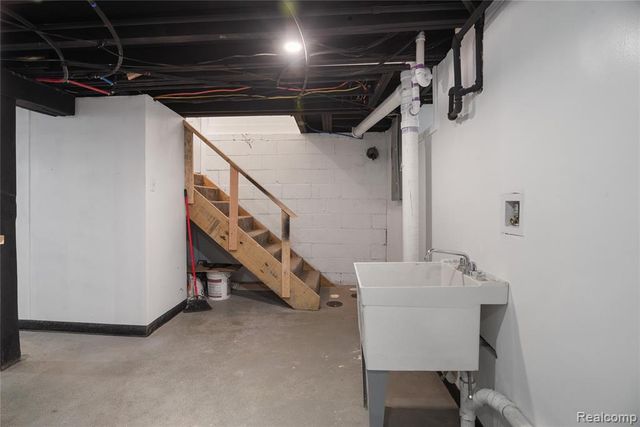 16252 Coyle Street, Detroit, MI 48235