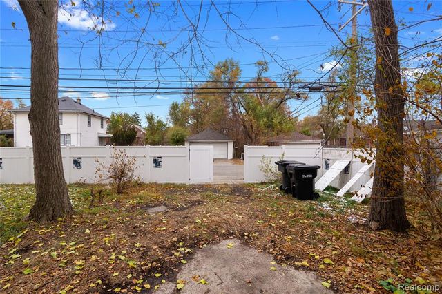 16252 Coyle Street, Detroit, MI 48235