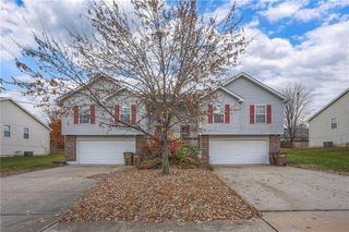 1025/1027 Kaycee Drive, Raymore, MO 64083