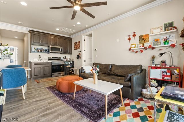 9117 Hickam Avenue, Las Vegas, NV 89129