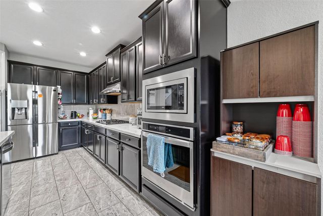702 Honeybush Drive Drive, Richmond, TX 77406