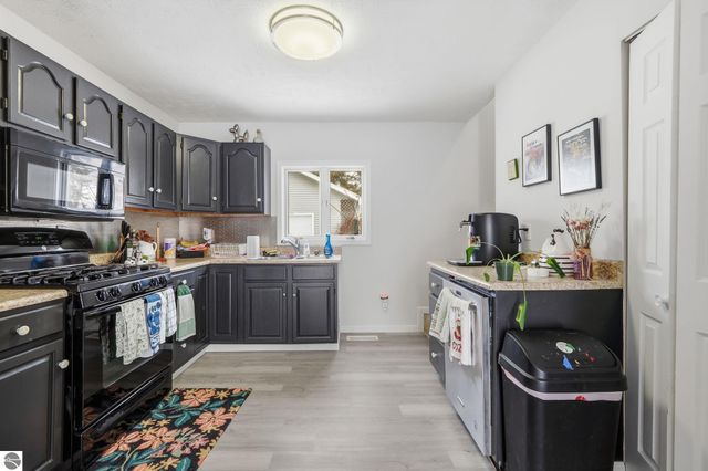 137 Center Street, Elk Rapids, MI 49629