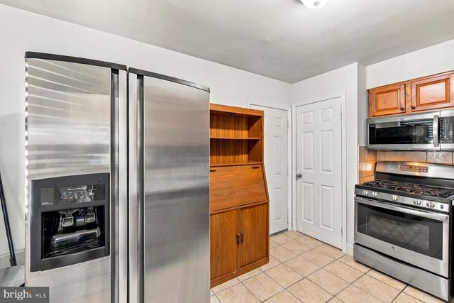 2120 RAVENSWOOD ST, Hyattsville, MD 20782