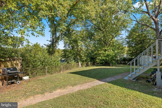 2120 RAVENSWOOD ST, Hyattsville, MD 20782