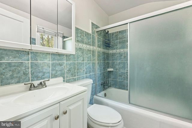 2120 RAVENSWOOD ST, Hyattsville, MD 20782