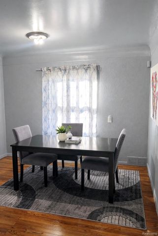 19954 Houghton Street, Detroit, MI 48219