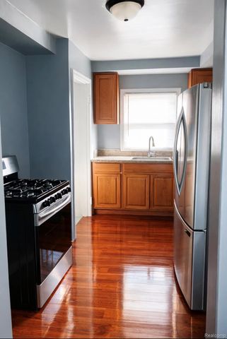 19954 Houghton Street, Detroit, MI 48219