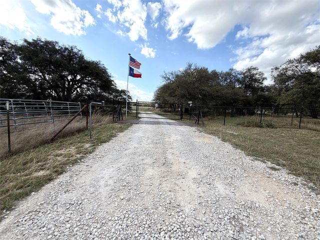 1360 County Road 233 RD, Florence, TX 76527