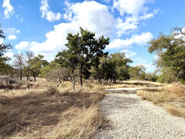 1360 County Road 233 RD, Florence, TX 76527