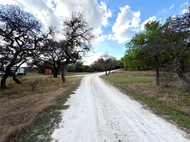 1360 County Road 233 RD, Florence, TX 76527