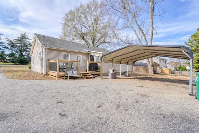5740 Parris Bridge Road, Chesnee, SC 29323