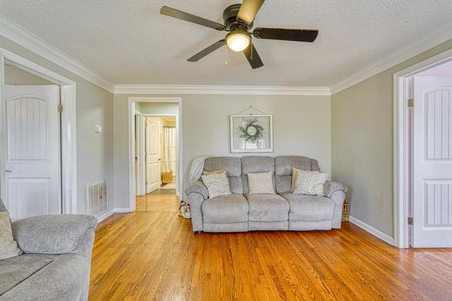 5740 Parris Bridge Road, Chesnee, SC 29323