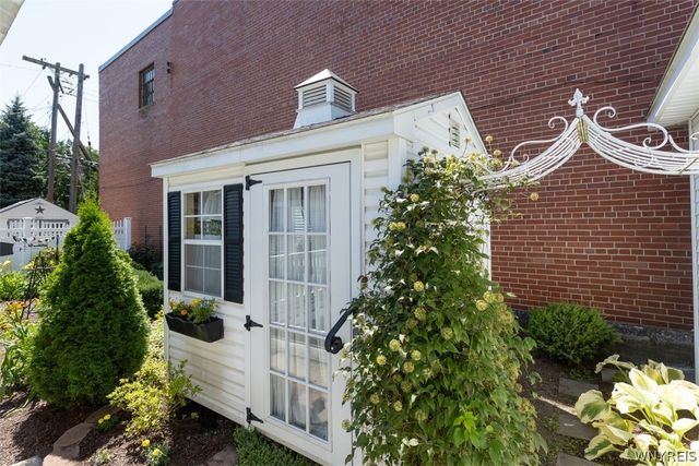 15 Park Boulevard, Lancaster, NY 14086