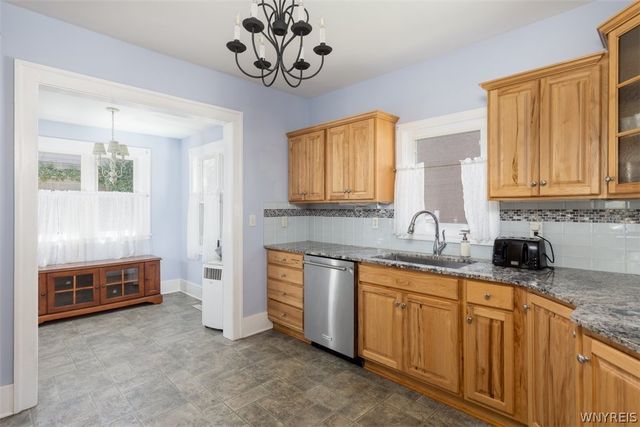 15 Park Boulevard, Lancaster, NY 14086