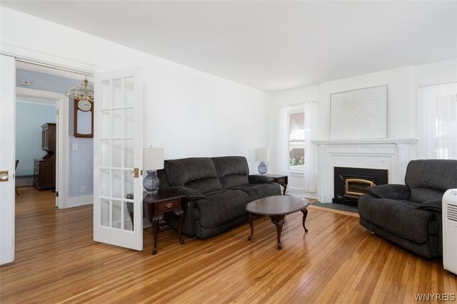 15 Park Boulevard, Lancaster, NY 14086