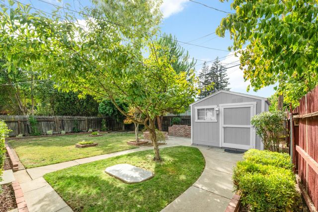 1342 61st St, Sacramento, CA 95819