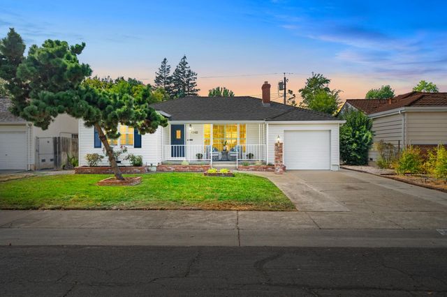 1342 61st St, Sacramento, CA 95819