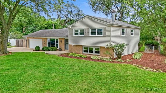 132 Scott Drive, East Dundee, IL 60118