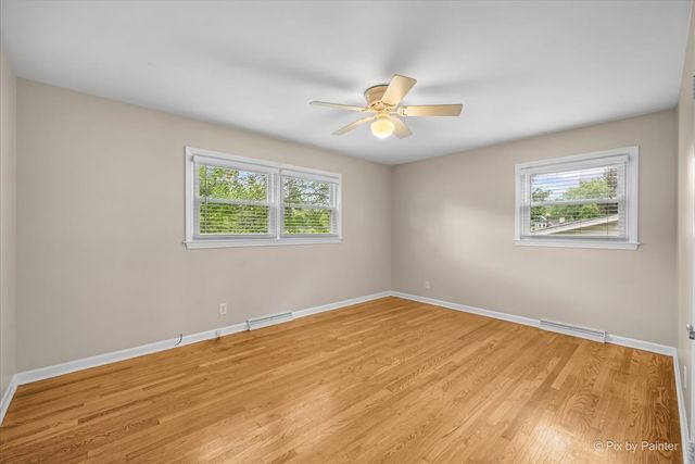 132 Scott Drive, East Dundee, IL 60118