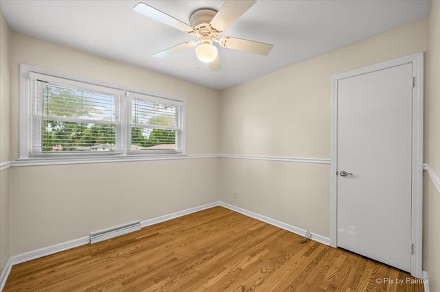132 Scott Drive, East Dundee, IL 60118