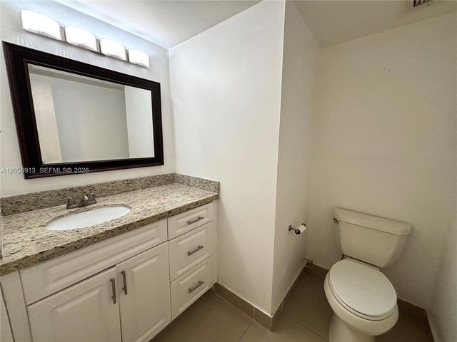 2935 NE 163rd Street 5P, North Miami Beach, FL 33160