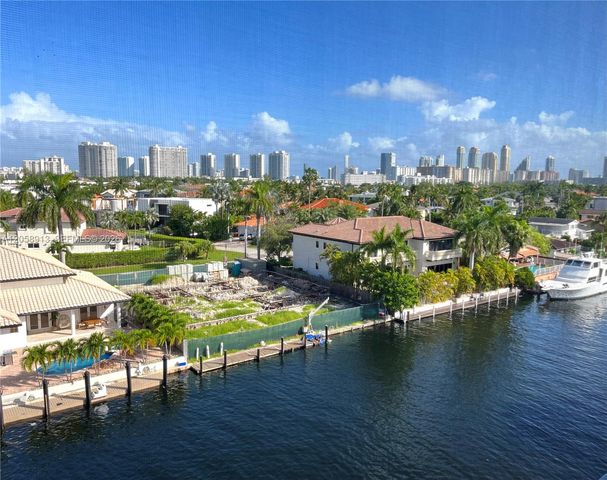 2935 NE 163rd Street 5P, North Miami Beach, FL 33160