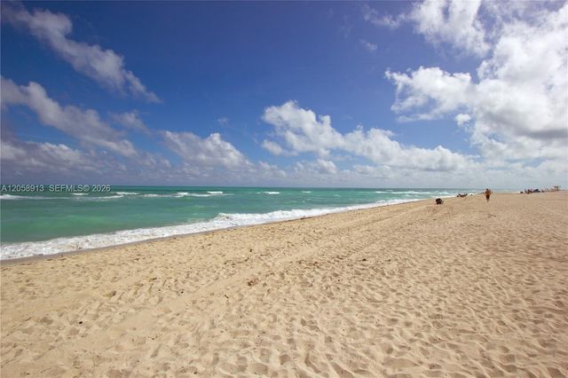 2935 NE 163rd Street 5P, North Miami Beach, FL 33160