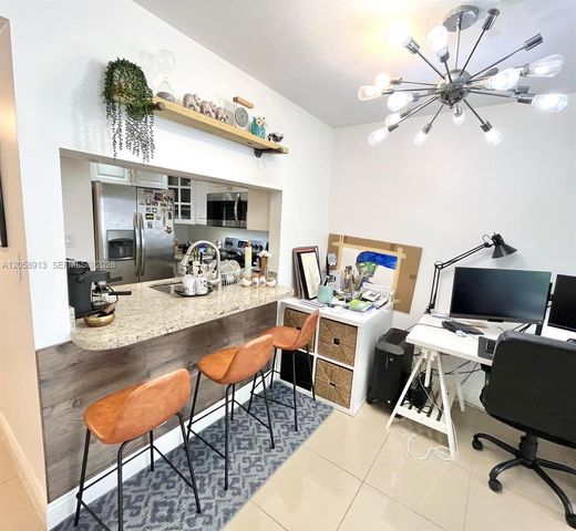 2935 NE 163rd Street 5P, North Miami Beach, FL 33160