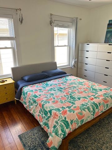 87 Bristol Rd 1, Medford, MA 02155
