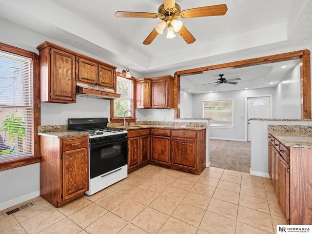 4725 S 20 Street, Omaha, NE 68107