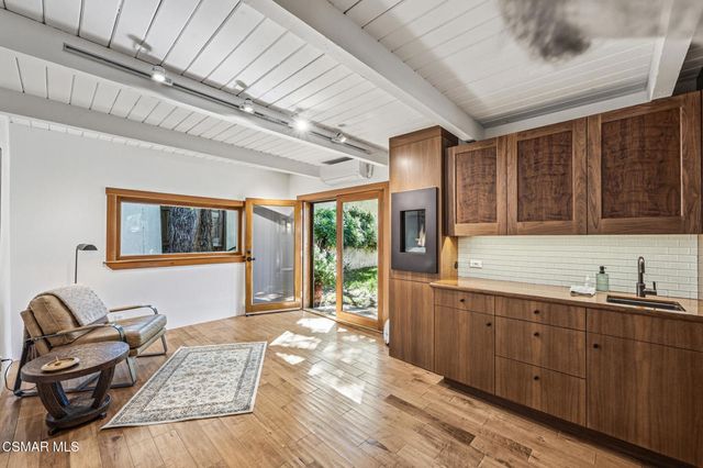 258 Mcknight Road, Newbury Park, CA 91320