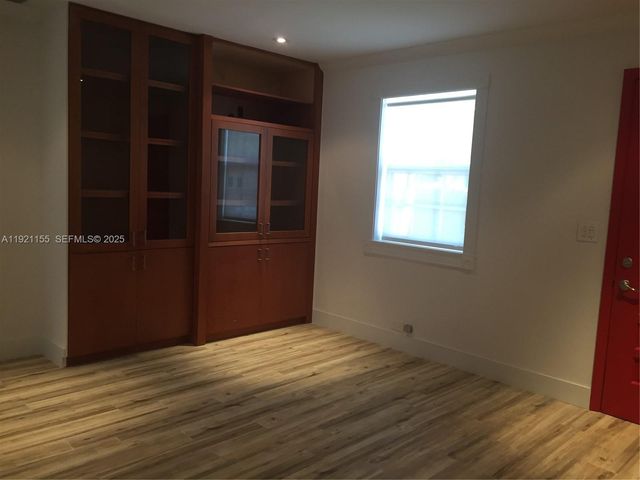 1831 SW 17th Ter, Miami, FL 33145