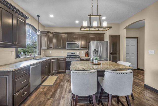 27 Fieldcrest Drive, Centerburg, OH 43011