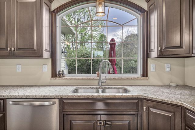 27 Fieldcrest Drive, Centerburg, OH 43011