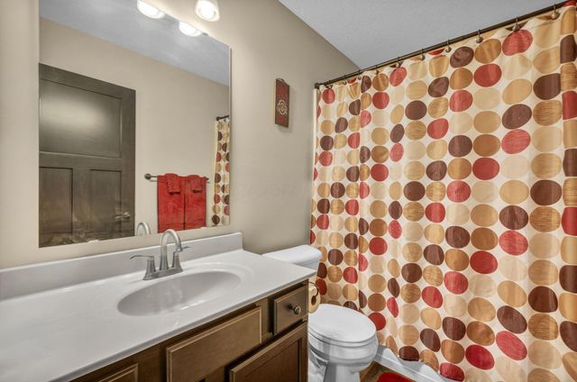 27 Fieldcrest Drive, Centerburg, OH 43011