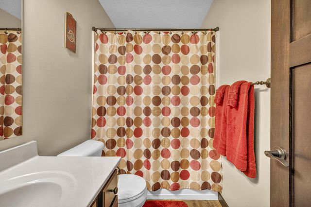 27 Fieldcrest Drive, Centerburg, OH 43011