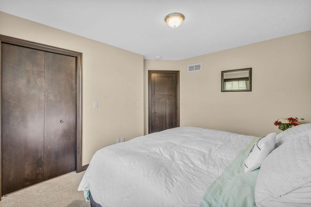 27 Fieldcrest Drive, Centerburg, OH 43011