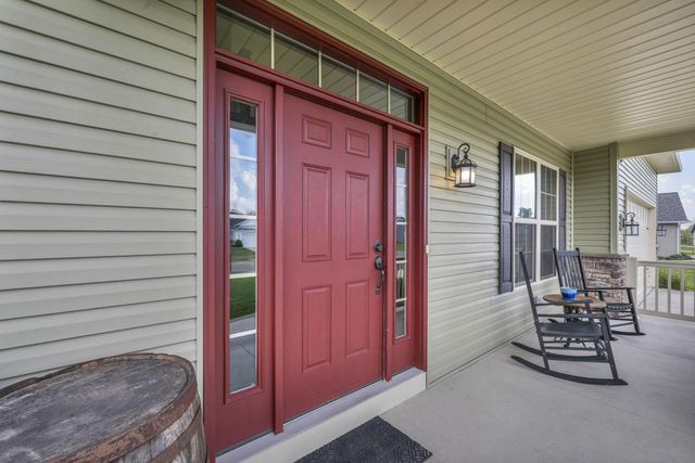 27 Fieldcrest Drive, Centerburg, OH 43011