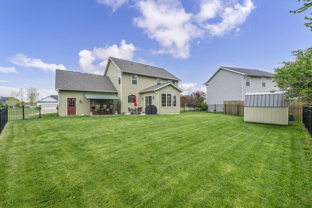 27 Fieldcrest Drive, Centerburg, OH 43011
