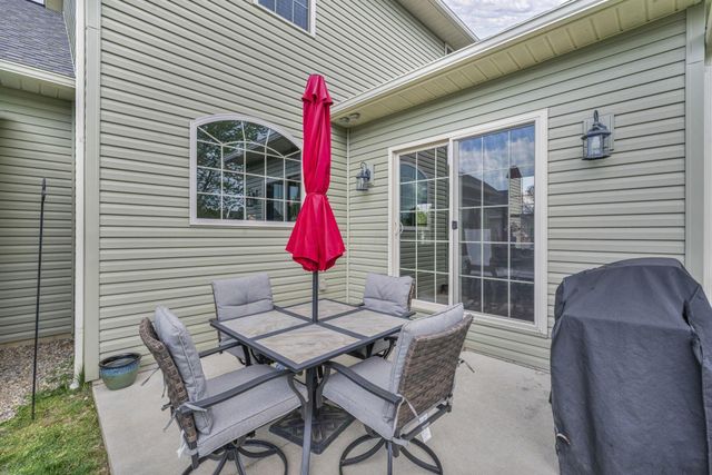 27 Fieldcrest Drive, Centerburg, OH 43011