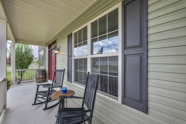 27 Fieldcrest Drive, Centerburg, OH 43011