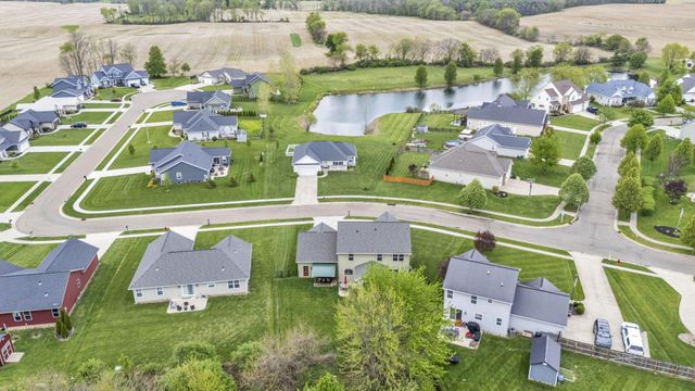 27 Fieldcrest Drive, Centerburg, OH 43011
