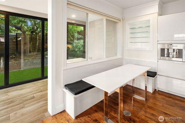2607 W Newton Street, Seattle, WA 98199