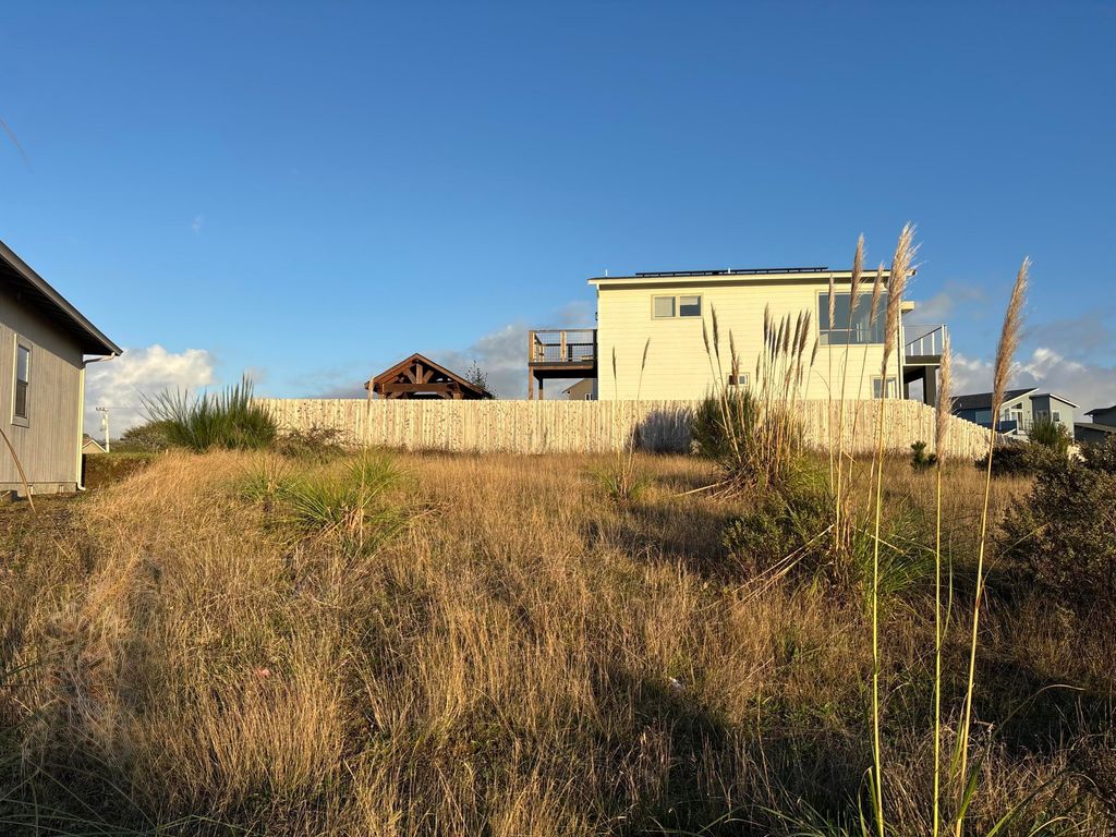 1163 Chelsea Way, Mckinleyville, CA 95519