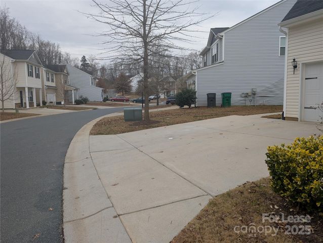 8419 Candlenut Lane, Charlotte, NC 28215